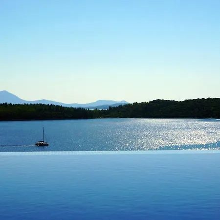 Feriehus Luxurioese Ferienvilla Fuer 8 Personen *