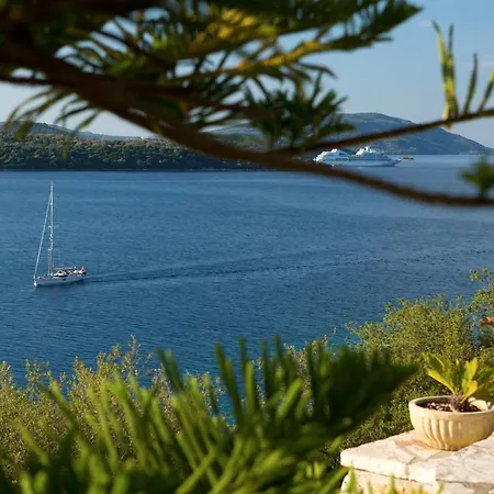 Luxurioese Ferienvilla Fuer 8 Personen Feriehus Nydri (Lefkada)