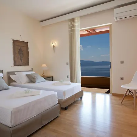 Luxurioese Ferienvilla Fuer 8 Personen Holiday home