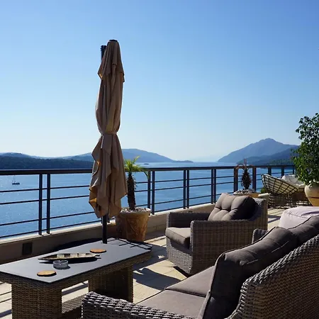 Feriehus Luxurioese Ferienvilla Fuer 8 Personen